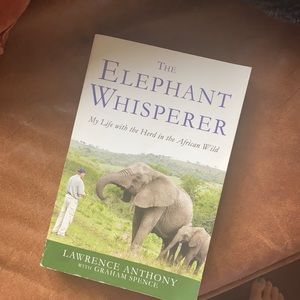 📖5/25 book- the elephant whisperer - L Anthony